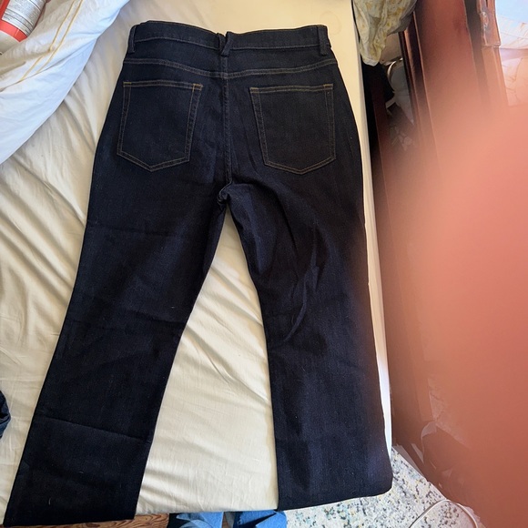 NWT Duluth Trading Co. women’s jeans, 10 x 31
Color DPI
Retail $69.50 - Picture 4 of 7